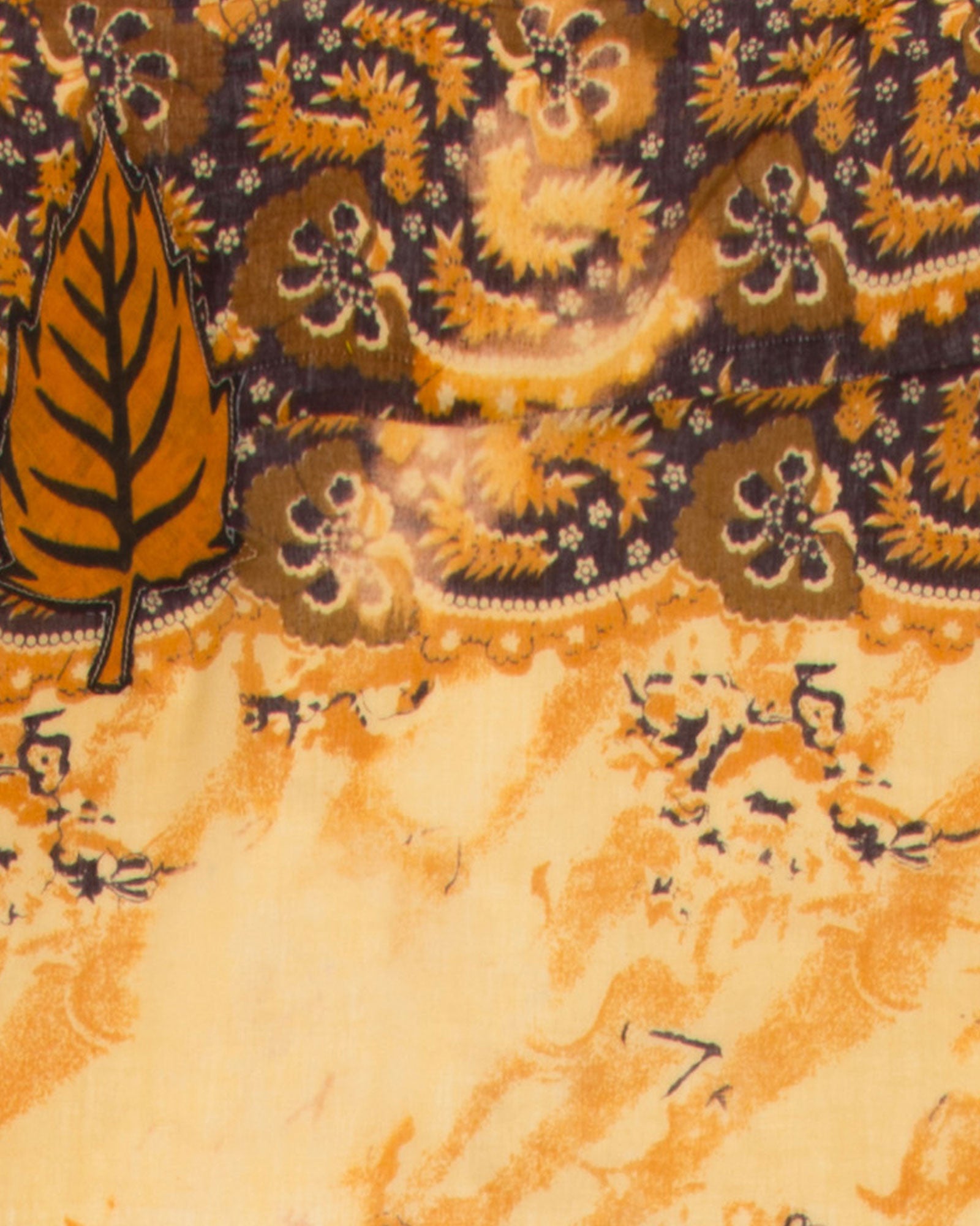 Hayawi Hayawi Scarf