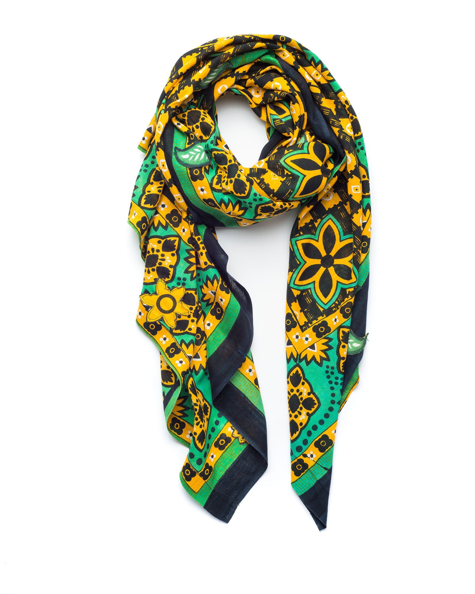Adui Scarf
